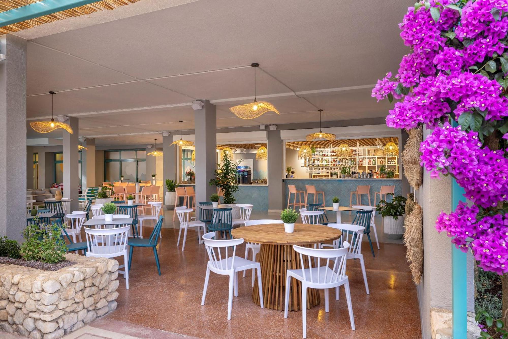 Sunny Makarska By Valamar Extérieur photo